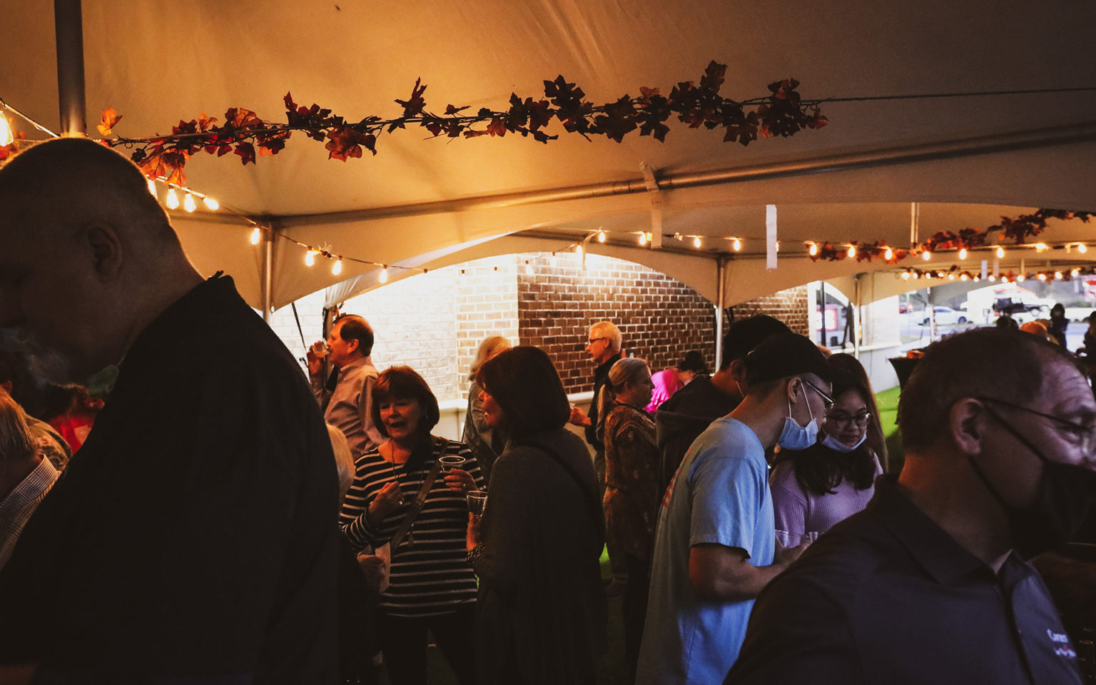 WINE. SPIRITS. COMMUNITY. Corners Fine Wine & Spirits